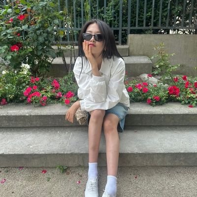 shimin316's profile picture. yujin🐶