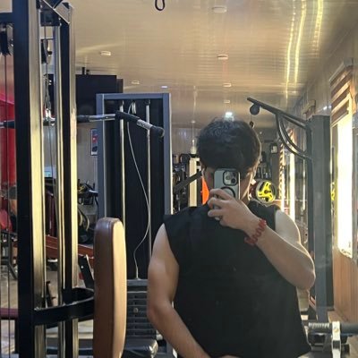 qurishbot1010's profile picture. 