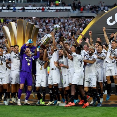 alysongonn's profile picture. 20y / 999 / biel 🕊️/ #DifferentHere / #Botafogo