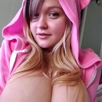 Caipirinho96's profile picture. Sexy GIRLS. FEEL FREE TO RETWEET! Have fun...