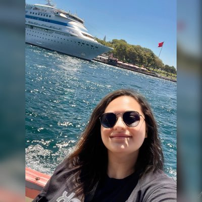 nazliicerenn's profile picture. 