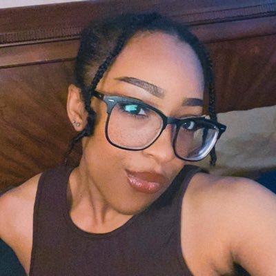 Marielduhh's profile picture. We’re all stories in the end, just make it a good one.