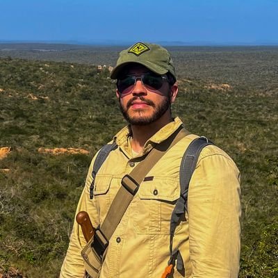 Biologist (UFRPE), PhD cadidate in Ecology (Unicamp). Researching predators and anti-predatory strategies of anurans. 🐸 And this in other animals