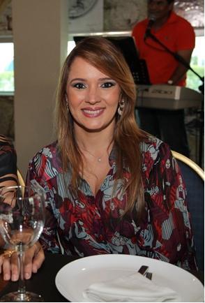 Sousense, advogada, casada com Luiz Oliveira e mãe de Juba.