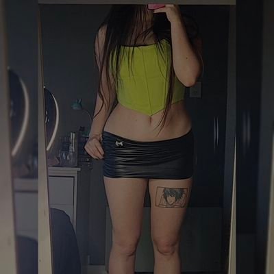 👑 Goddess of your mind & wallet 💸 Pay → Obey → Worship 🖤 I don’t chase, I own. 🔗 Tribute & serve https://t.co/vUy9fd3A1Z