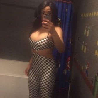 Located In Manhattan NYC USA if you want to see more content subscribe to my OnlyFas. I'm a Top Ts 4 Bottom men only 🛑 5