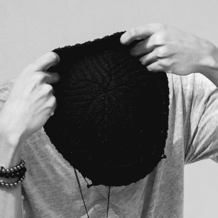 effingjesse's profile picture. at least a thousand lives  ||  ♬ + ⌨