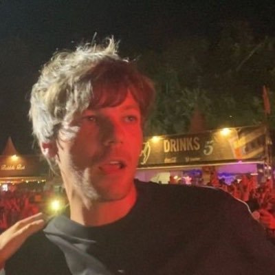 thatkidsbrain's profile picture. back at it ptdr 🏳️‍⚧️