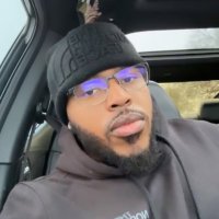B (@blloyd_) 's Twitter Profile