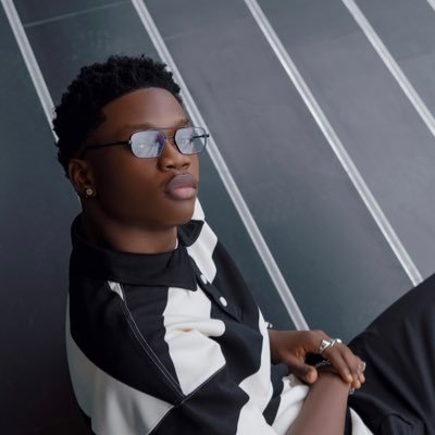 • Fashion || Content Creator 📩 : Kelvinucheka@gmail.com 📍: Nigeria 🇳🇬