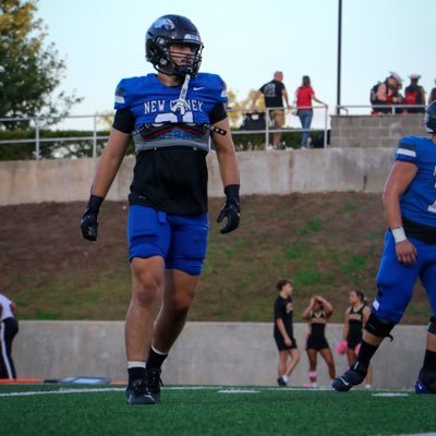 Class of '25/New Caney HS/6’3 215/3.9 GPA/3 sport athlete/Football, Basketball and Track/Jr. Olympic shot put, discus and javelin/TE/SF/@Fury7v7/9795756534
