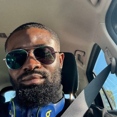 0xtova's profile picture. Nothing to see here