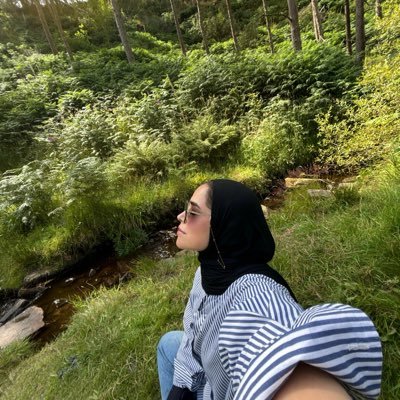 Playing Cupid at @the_connectclub | Hiker | Runner | Equestrian 🌿🏔️🏃🏻♀️🏇🏻