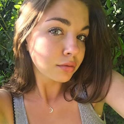 LeahPasty42968's profile picture. Looking forward to meet news friends here and more people from different country ❤❤️❤❤