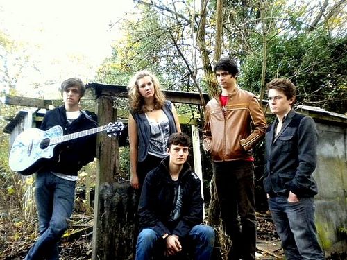 CrostownTrafic's profile picture. We're a band from Shrewsbury, we play a mixture of indie/blues/rock music. Please follow us, we follow back! :D