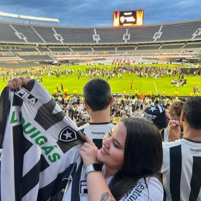 pcastrosl's profile picture. 