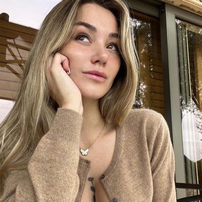 Theresa92473376's profile picture. 
