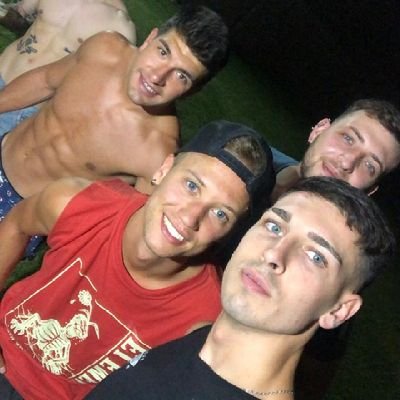 daviidc_6's profile picture. licen. en kinesiología y fisioterapia 🦴