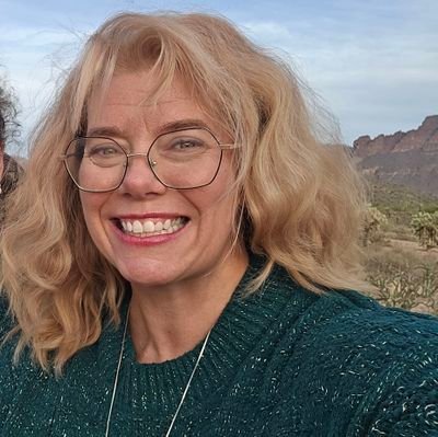 Author of Stuff. Kids and Parents are cool. I help kittens find homes. Nature is fun, too.