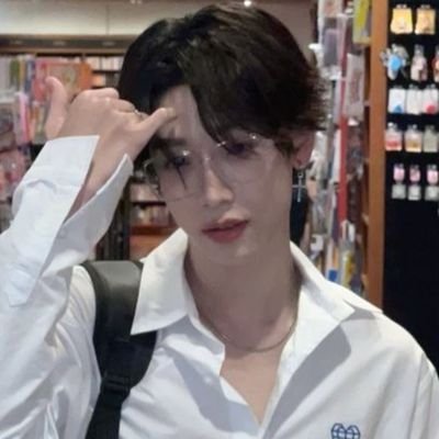 navi_g8_life's profile picture. ชีวิตนี่ถ้าไม่ติ่งจะทำอะไร