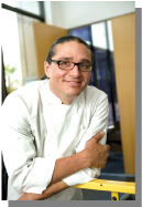 Chef and owner of @michaelsmithkc + @extravirginkc. Father. Husband. Foodie.