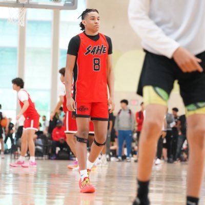 basketball | 2026 | 6’2 | shooting guard/ point guard | @safuturebb | smithsonvalley high school | 3.6gpa|
