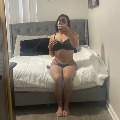 wetbrooklyn's profile picture. Your favorite Latina😌