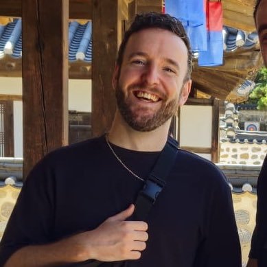 Twitch streamer (1,7k), Psychiatric nurse, esports and variety gamer