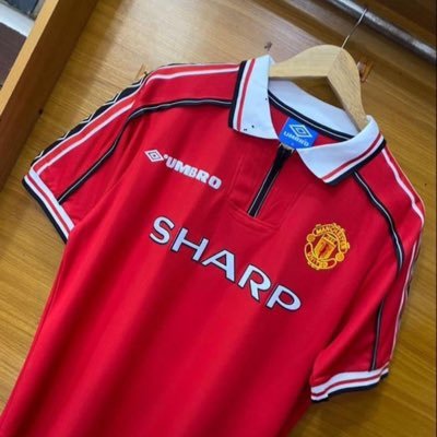 DM for ads and promo • @ManUtd 🔴 • Leomessi 🐐 • pbuh 📿 • 🇳🇬• 🐈
