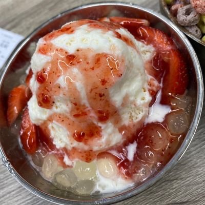 adorabwel's profile picture. 88