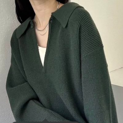 b54572's profile picture. 