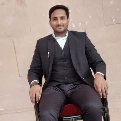 Advocate on Record
High court lucknow
Jai maa Bhavani 🙏🚩