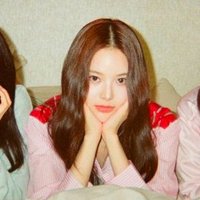 rin 🍓! (@gomnyangjee) 's Twitter Profile