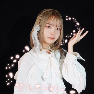 花色日和(@aogaku_hanayori)🌸8期生椿担当🍎 1ねん18さい🐱ゲームするのが大好き🎮 #花色日和 #ユニドル