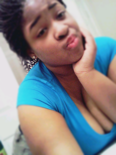Small girl with a big heart. #TeamLesbian #TeamHeartTaken #TeamFollowback ™