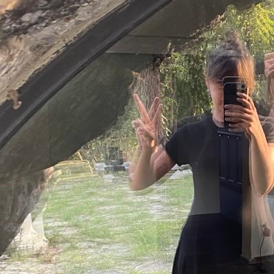 handesoze's profile picture. at this moment in time -is it in your mind at all?