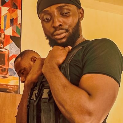NNnajiude's profile picture. Artist, 
Wanderer, 
Gym bro, 
Here for the banter.