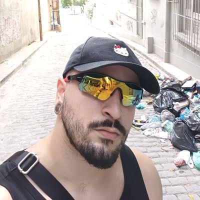 αν πεθάνεις πριν πεθάνεις δεν θα πεθάνεις όταν πεθάνεις
ἔρως || φιλία || ἀγάπη