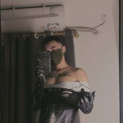 bai_yi46228's profile picture. 🍑一字，姿势待开发……