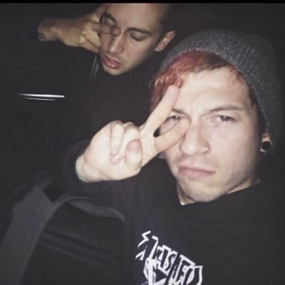 clikkie since 2019 • our brains are sick but thats okay • #1 polarize + glowing eyes fan