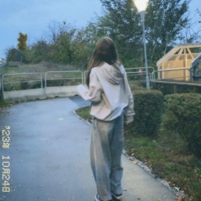 RFoxstars's profile picture. 