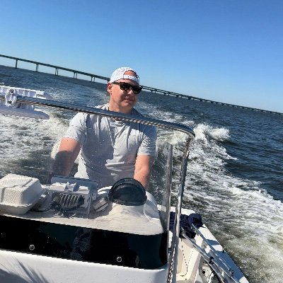 heyrobear's profile picture. Investor/Trader.  Stock Market enthusiast.