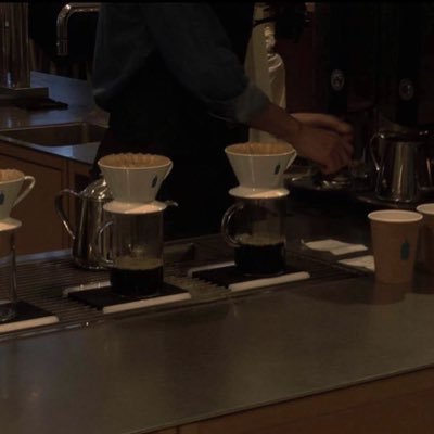 Rtuifo's profile picture. صيدلي بين ارفف الادوية.