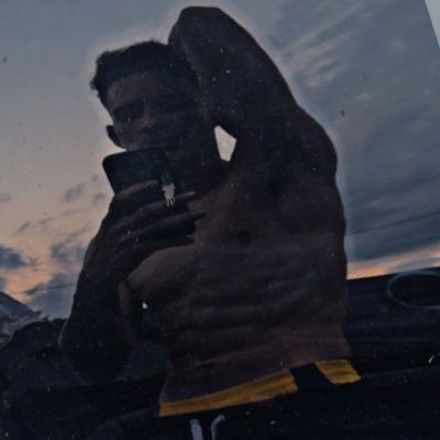 2Trillx_'s profile picture. 