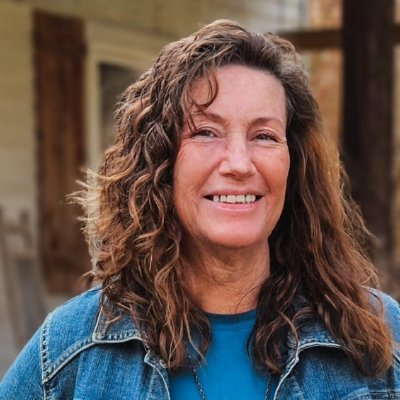 Momma to 8, grandmomma to 17, realtor, author, entrepreneur