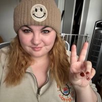 julia (@jk_kender) 's Twitter Profile