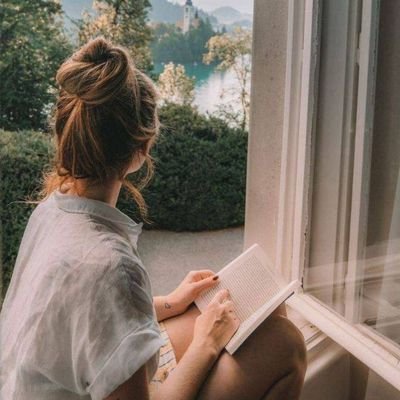 MarinaE59412's profile picture. 