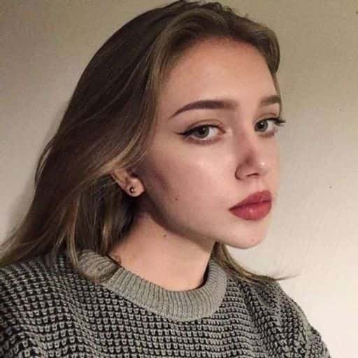 ShetherJevQk's profile picture. Between two stools one falls to the ground.