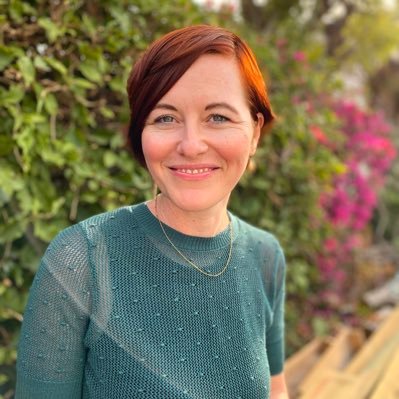 Author of Daily Glimmers and The Grief Handbook. Diabetes advocate. Hunter of #slicesofjoy and #glimmers. IG: msbridgetmcnulty
