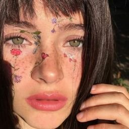 FsmasheyYr5f5p's profile picture. Gods determine what you're going to be.